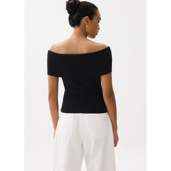 Fitted Off Shoulder Knit Top