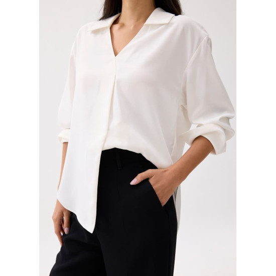 RuchedReady™ Ily Notch Collar Blouse