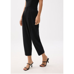 Mika Elastic Pleated Peg Leg Pants