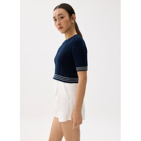 Round Neck Fitted Crop Knit Top