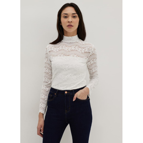 Lace Fitted Turtle Neck Top