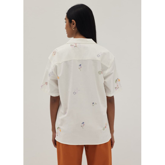 Jaylee Unisex Embroidered Relaxed Shirt in Humble Abode