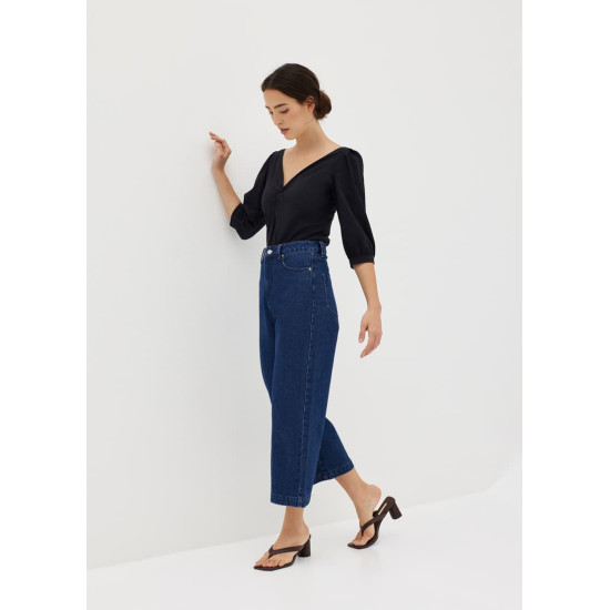 Soleia Knot Twist Front Top