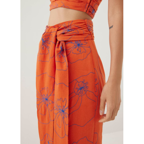 Naomi Embroidered Pencil Skirt in Rekindled Blooms