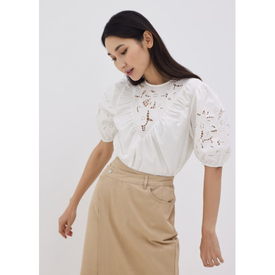 Kimora Broderie Puff Sleeve Top