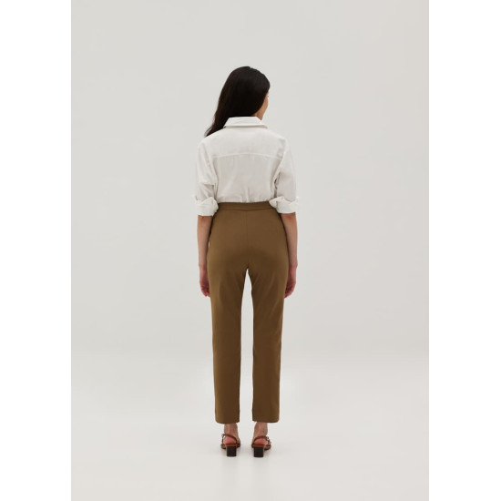 Varina Fitted Straight Leg Pants