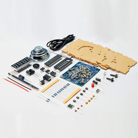 TEA5767 FM Radio DIY Kit 87MHz-108MHz Digital Display Receiver with 5W 8ohm Speaker Antenna Electronic DIY Soldering Kit