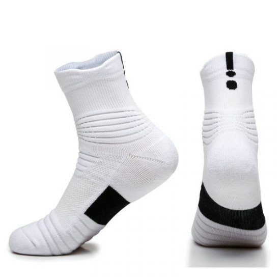 Anti-Slip Sports Socks – Breathable & Cushioned Grip
